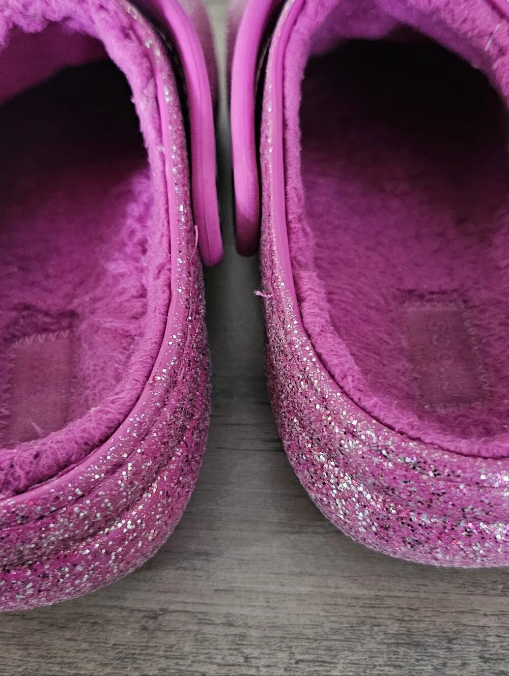 Crocs Girl Glitter Pink Plum Magenta Cute Fuzzy Clog Charms Rainbow Heart J 2